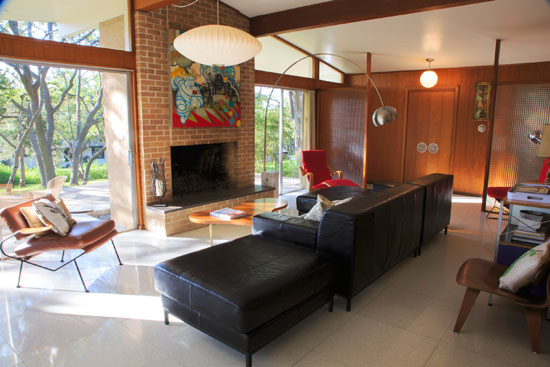 1960s midcentury modern property in West Lake Hills, Texas