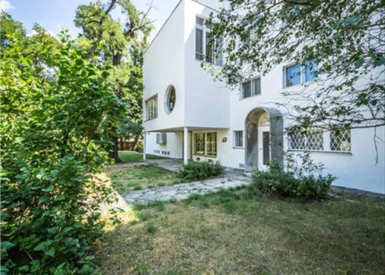 On the market: 1930s Josef Frank-designed Haus Beer modernist property in Vienna, Austria