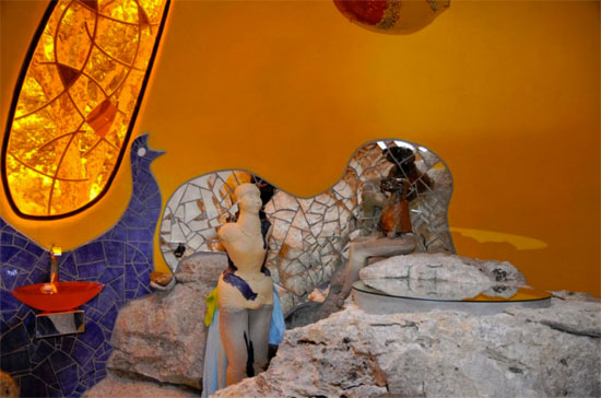 Claude Hausermann-Costy’s Bubble House in Uzes, Gard, France