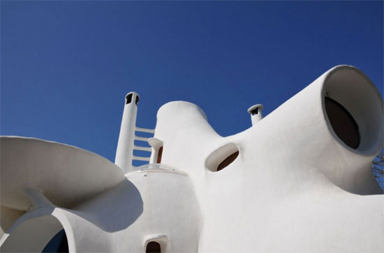 Claude Hausermann-Costy’s Bubble House in Uzes, Gard, France