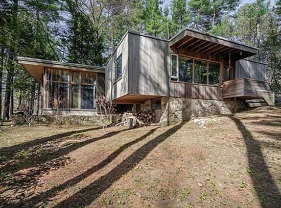 On the market: 1940s Marcel Breuer-designed Chamberlain Cottage in Wayland, Massachusetts, USA