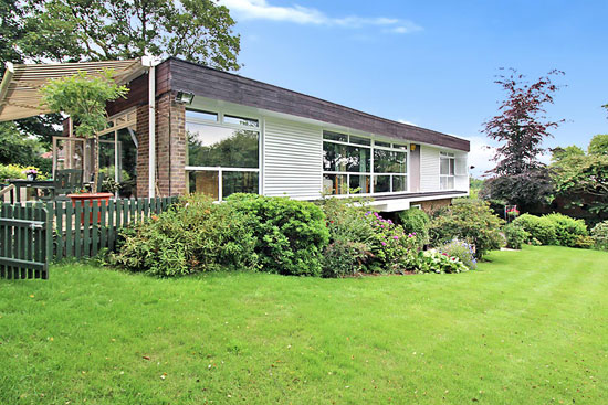 1960s modernist property in Bramcote, Nottinghamshire