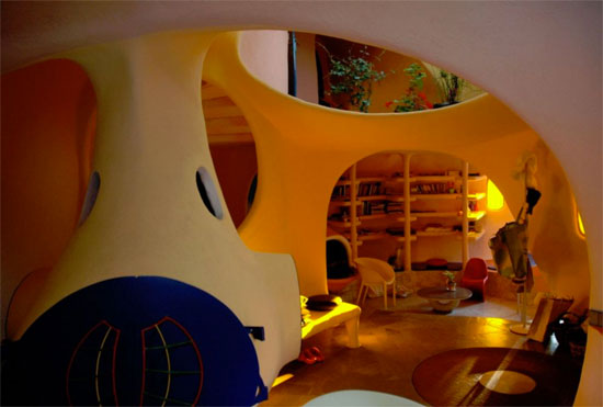 Claude Hausermann-Costy’s Bubble House in Uzes, Gard, France