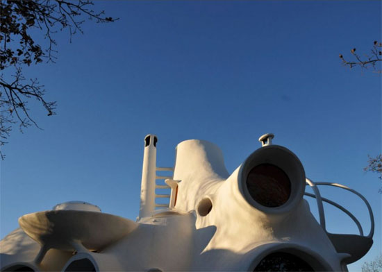 Claude Hausermann-Costy’s Bubble House in Uzes, Gard, France