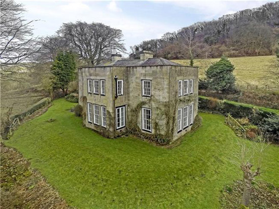 1930s Fayard House property in Bath, Somerset