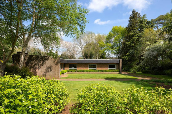 1970s modern house in Scaldwell, Northamptonshire