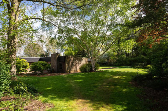 1970s modern house in Scaldwell, Northamptonshire