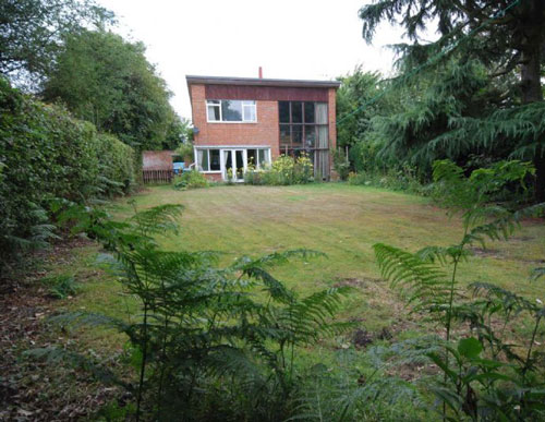 Francis Bacon's house for sale: 1960s four-bedroomed house in