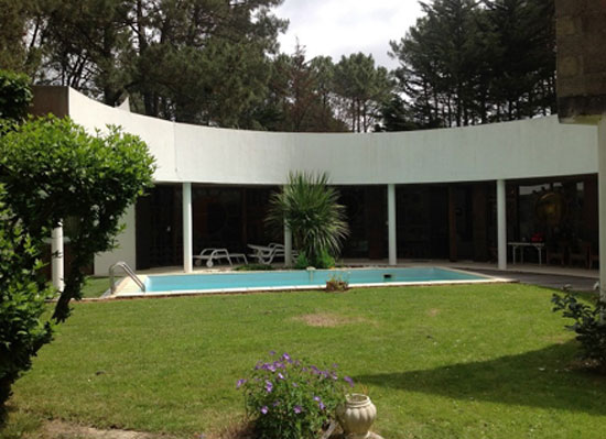 1970s Roger Le Flanchec-designed modernist property in Baden, Brittany in north west France
