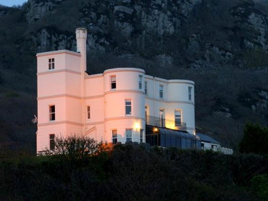 On the market: 11 bedroom art deco-style hotel in Barmouth, Gwynedd, North Wales