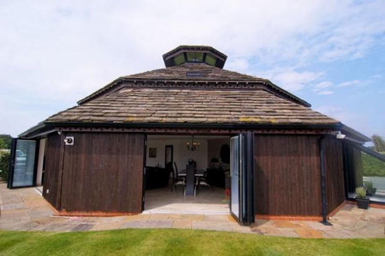 barn2 Futuristic four bedroom barn conversion in Scarisbrick, Lancashire