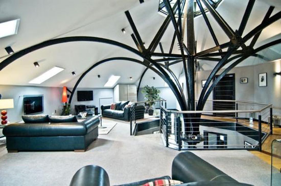 barn3 Futuristic four bedroom barn conversion in Scarisbrick, Lancashire