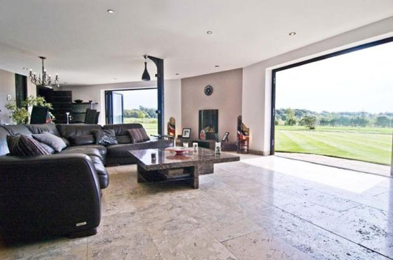 barn5 Futuristic four bedroom barn conversion in Scarisbrick, Lancashire