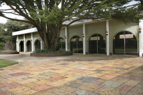 bart4 Five-bedroomed 1930s art deco house in Barton on Sea, Hampshire