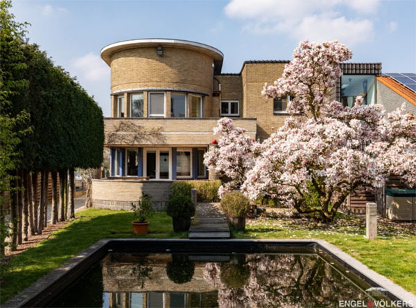 1930s modernist house in Ghent, Belgium