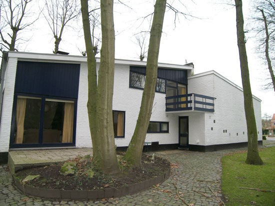 On the market: 1950s midcentury modern property in Assebroek, near Bruges, Belgium