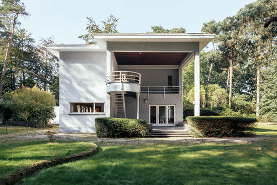 1930s Leon Stynen-designed modernist property in Schoten, Antwerp, Belgium