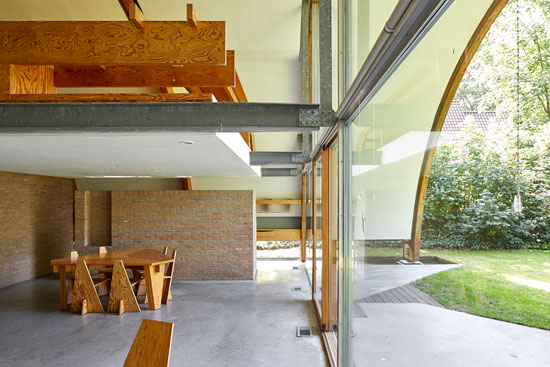 Frank Verplanken modernist house in Destelbergen, Belgium
