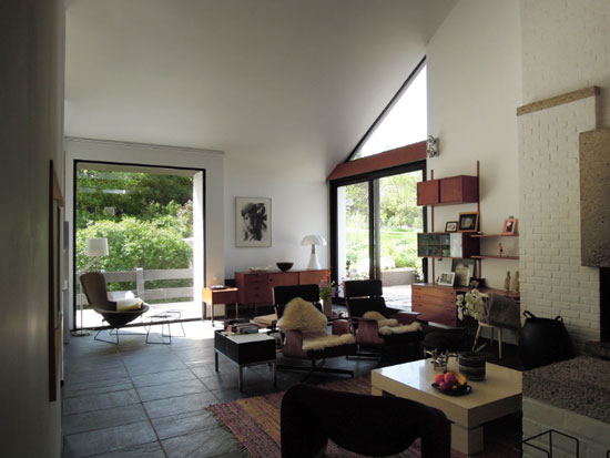 1960s modernist property in Uccle, Belgium