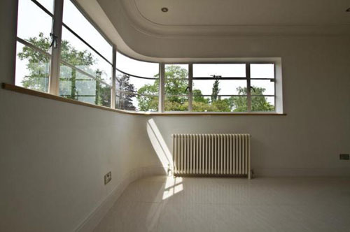 bex2 Five-bedroomed art deco property in Bexleyheath, Kent