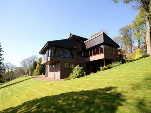 Modernism up north: Five-bedroom house in Bolton, Lancashire