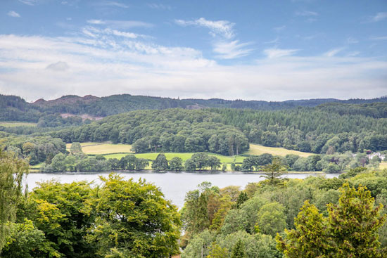 1960s modern house in Bowness-on-Windermere, Lake District