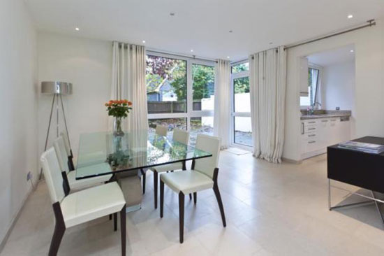 brack2 1960s Eric Lyons-designed Span House on the Brackley estate, Weybridge, Surrey