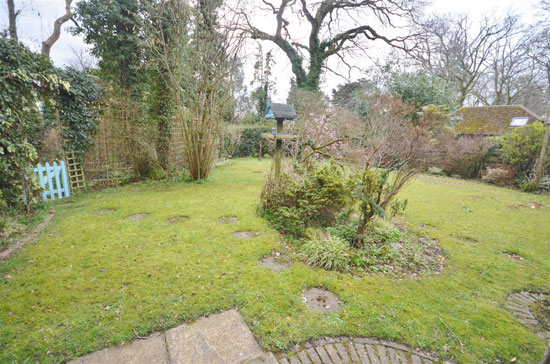 1960s Jack Coutu modernist house in Wrecclesham, Surrey