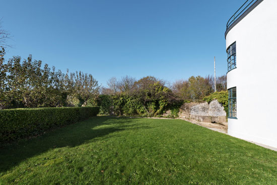 Sunpark 1930s art deco house in Brixham, Devon