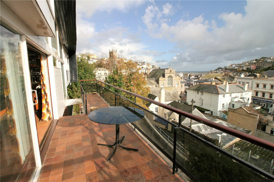 1960s Mervyn Seale-designed Parkham Wood House in Brixham, Devon