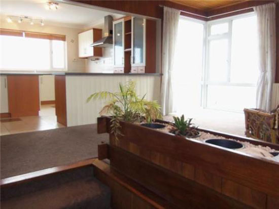 brix4 1960s Mervyn Seale-designed four-bedroom modernist house in Brixham, Devon