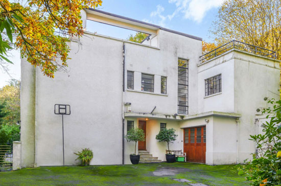 1930s Gilbert Booth art deco house in Bromley, Kent
