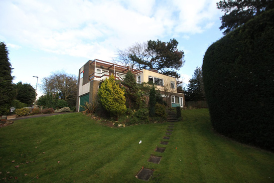 Time capsule for sale: 1960s modernist property in Bromley, Kent