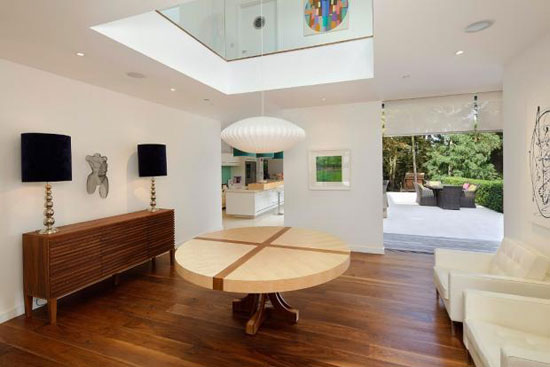 broom4 Five-bedroom contemporary modernist property in Broomheath, Woodbridge, Suffolk
