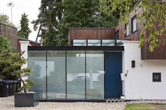 1960s modernist house in West Byfleet, Surrey