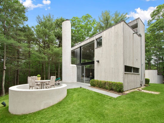 1960s Charles Gwathmey-designed Sedacca House in East Hampton, New York, USA