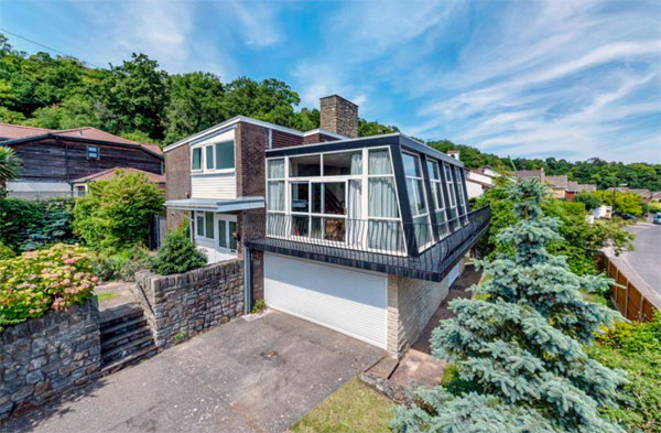 1960s midcentury modern house in Coombe Dingle, Bristol