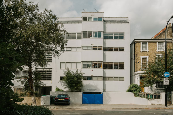Duplex apartment in 1960s Cliff Road Studios in London NW1