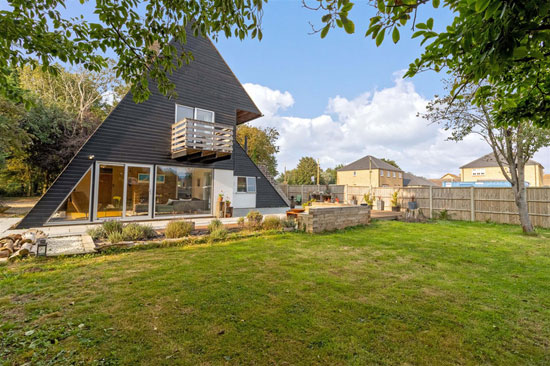 1970s Antonio Perella modern house in Climping, West Sussex