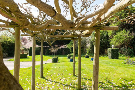 1960s midcentury modern house in Stratford-Upon-Avon, Warwickshire