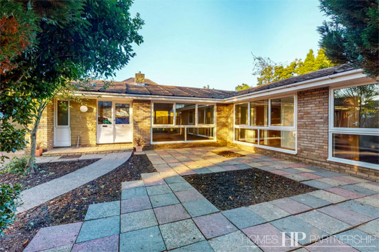 1960s midcentury modern house in Three Bridges, West Sussex