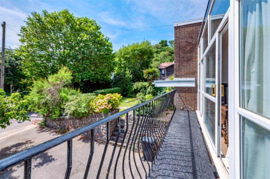 1960s midcentury modern house in Coombe Dingle, Bristol