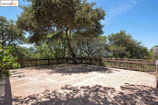 1970s Leon Meyer Round House in Piedmont, California, USA