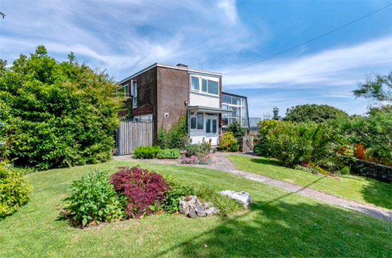 1960s midcentury modern house in Coombe Dingle, Bristol