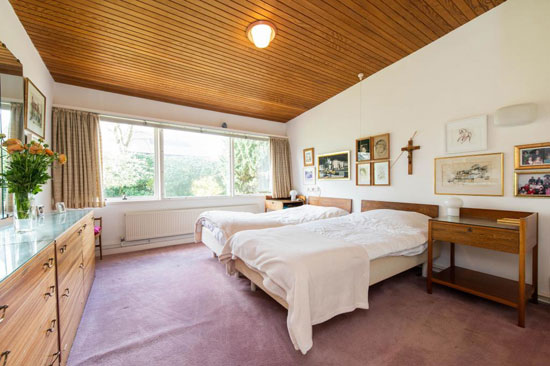 1960s midcentury modern house in Stratford-Upon-Avon, Warwickshire