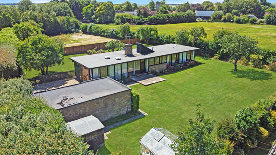 1970s John Meunier modern house in Little Eversden, Cambridge