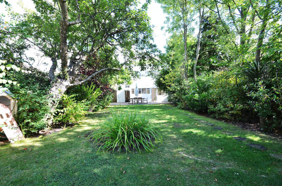 1930s Connell, Ward and Lucas modernist house in Worcester Park, Kingston Upon Thames, Surrey