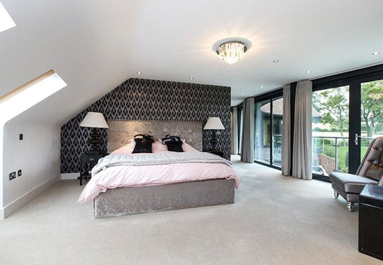 Contemporary five-bedroom property in Claverdon, Warwick, Warwickshire