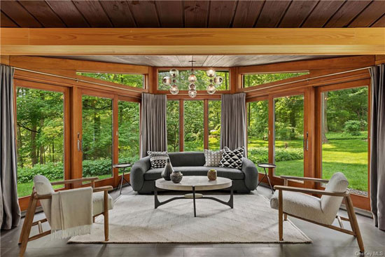 1950s David Henken midcentury modern house in Pleasantville, New York, USA