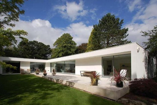 Three-bedroom contemporary modernist property in Bramhall, Cheshire